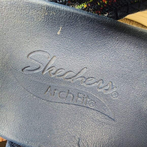 Skechers Womens Size 8 Catchy Wave Arch Fit Navy Rainbow Knit Sandals *GUC* - Picture 9 of 11